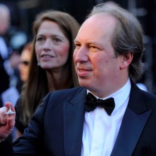 'Batman v Superman' breaks records -- and composer Hans Zimmer's spirit