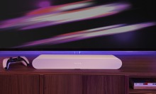 The Sonos Ray in white.