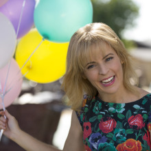 What to know about Maria Bamford's 'Lady Dynamite' before it comes to Netflix