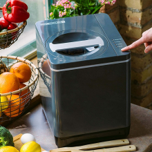 This sleek indoor composter can help you reduce food waste and save the planet at the same time