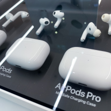 AirPods and AIrPods Pro