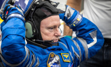 Butch Wilmore suiting up for Boeing Starliner dress rehearsal