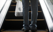 Apple stores may be getting rid of plastic bags and going green