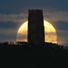 A rare 'strawberry moon' appeared in the sky and it was stunning