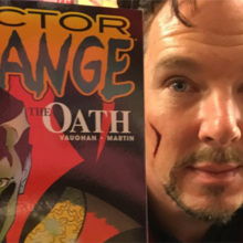 Benedict Cumberbatch casually drops into comic store dressed as Doctor Strange