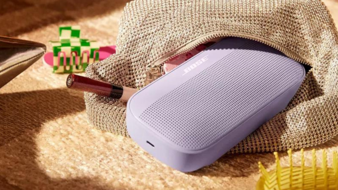 Bose SoundLink Flex speaker in lilac 