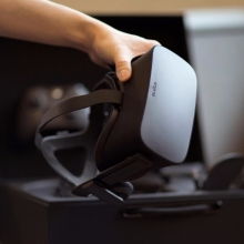 Oculus VR faces a consumer revolt as the Rift heads to retail