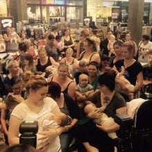 Breastfeeding mums stage a sit-in protest in Australian food court