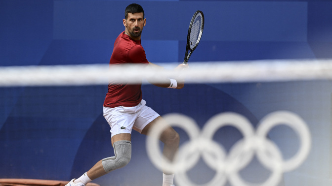 Djokovic at the Olympics training day