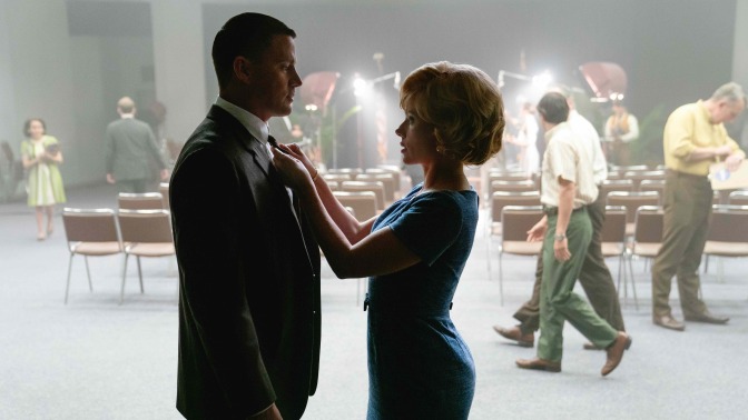 Cole Davis (Channing Tatum) and Kelly Jones (Scarlett Johansson) in "Fly Me to the Moon."