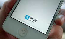 Apple starts letting Chinese users pay for apps using Alipay