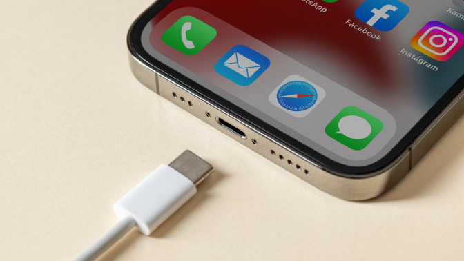 iPhone USB