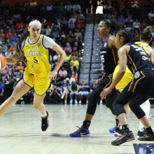  Los Angeles Sparks forward Dearica Hamby plays against Connecticut Sun