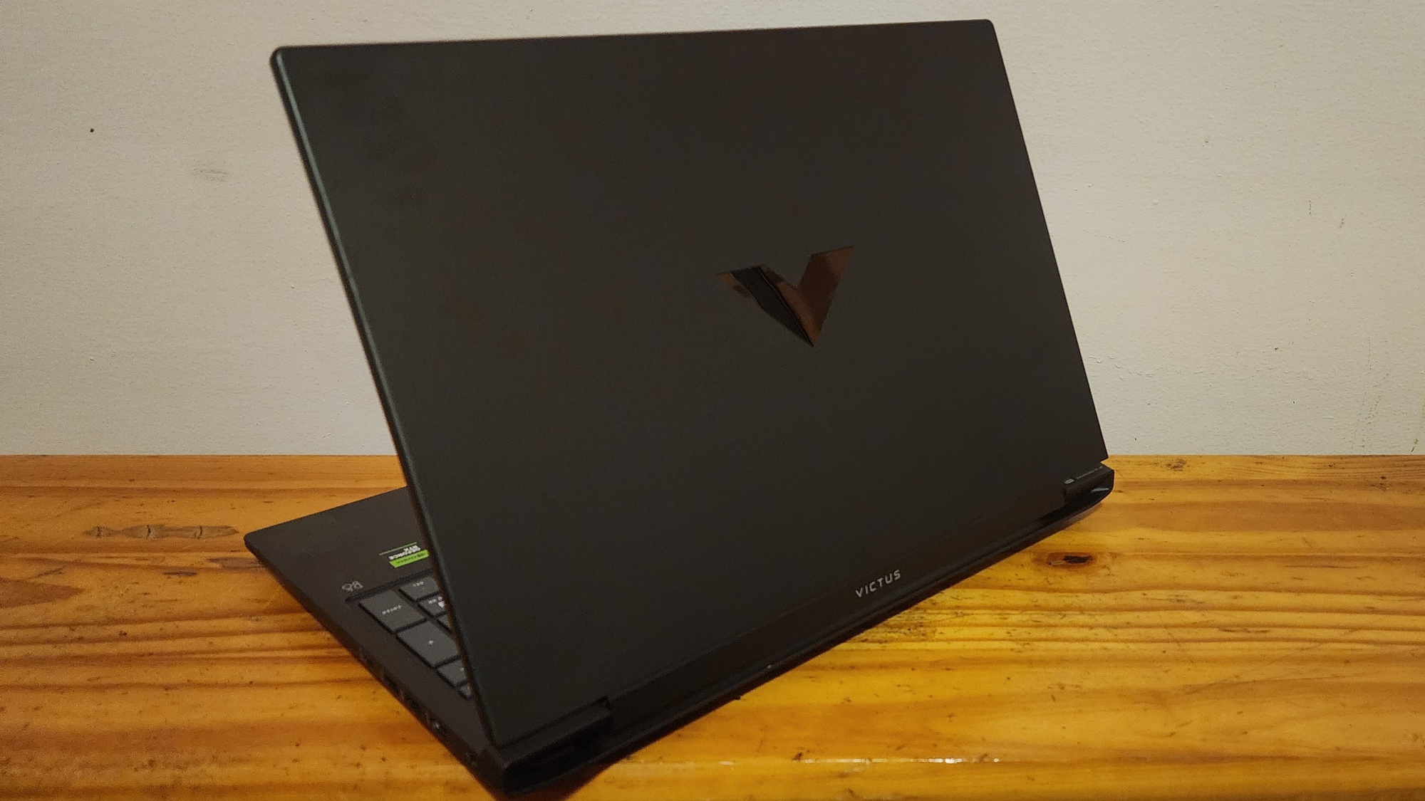 HP Victus 16