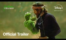 Jim Henson puppeteering Kermit.