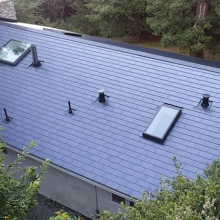 Tesla's Solar Roof tiles are out... and OMG