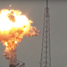 Dramatic video shows moment SpaceX rocket exploded on launch pad