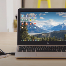 Transform your smartphone into a laptop with this simple accessory