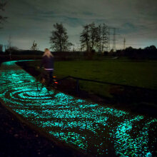 Glowing bike path in Dutch town is like a moving Van Gogh painting