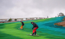 This waste-to-energy plant doubles as a ski slope