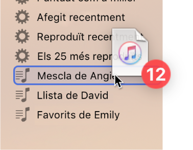 Un àlbum arrossegat a una llista de reproducció. La llista de reproducció quedarà ressaltada amb un rectangle blau.
