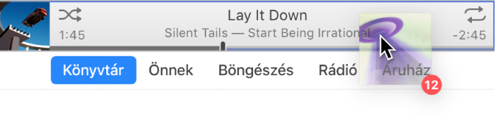 Egy album áthúzása az iTunes-ablak tetejére.