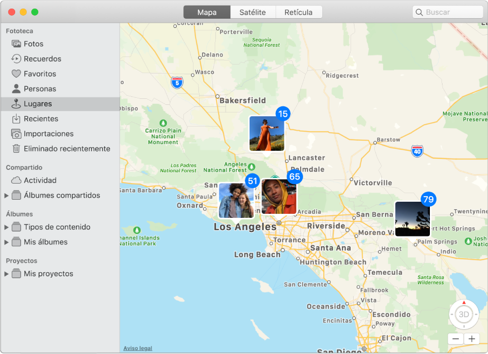 Ventana de Fotos que muestra un mapa con miniaturas de fotos agrupadas por ubicación.