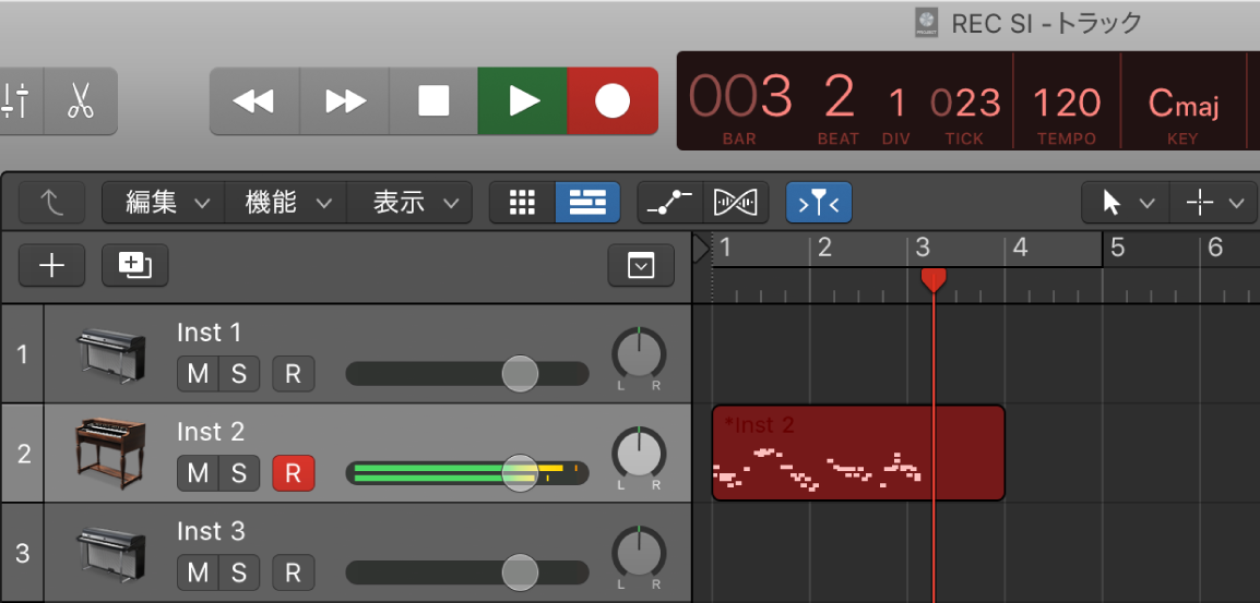 図。録音されたMIDIリージョンはトラック領域で赤色で表示。