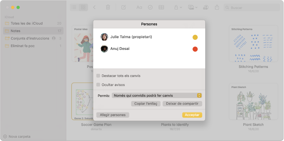 Notes a la visualització en galeria després de seleccionar que vols gestionar una nota compartida. Apareix un llistat de les persones que s’han afegit a la nota i les opcions disponibles.