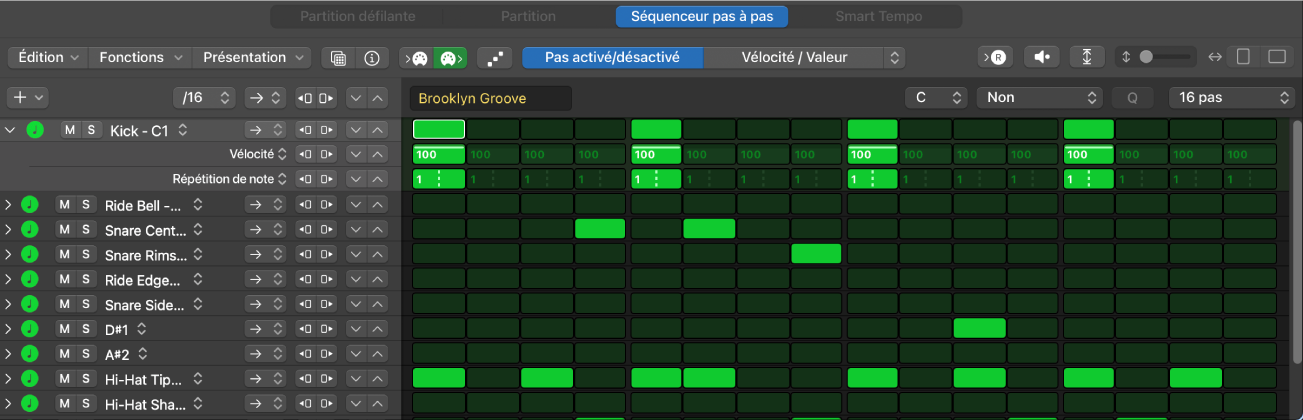 Figure. Fenêtre de l’éditeur de partition défilante avec noms d’étiquettes de notes.