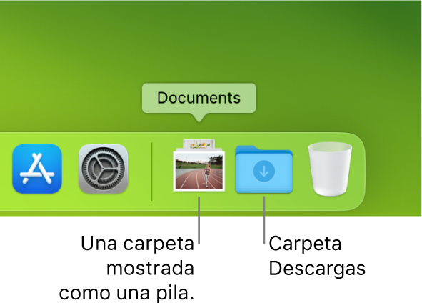 El extremo derecho del Dock mostrando una carpeta que se muestra como una pila y la carpeta Descargas que se muestra como una carpeta.
