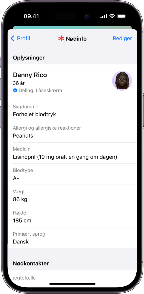 En Nødinfo-skærm med oplysninger, herunder fødselsdato, sygdomme, medicin og en nødkontakt.