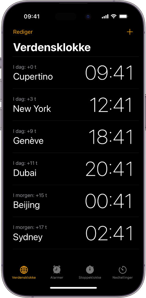 Verdensklokke-fanen, som viser klokkeslettet i forskjellige byer. Med Rediger-knappen øverst til venstre kan du omorganisere eller slette klokker. Med Legg til-knappen øverst til høyre kan du legge til flere klokker. Knappene for Verdensklokke, Alarm, Stoppeklokke og Nedtellinger vises nederst.