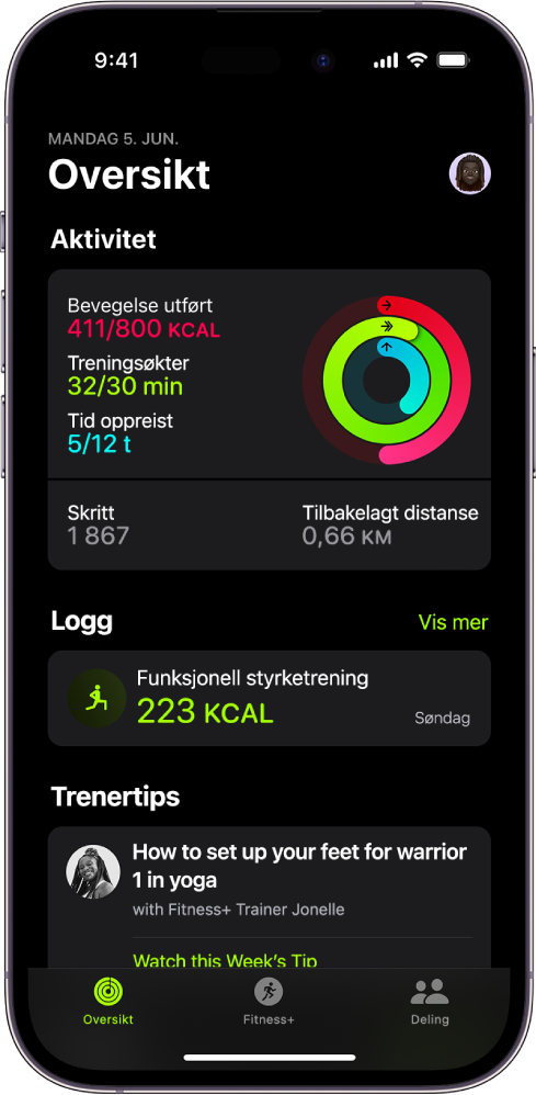 Oppsummering-skjermen i Mosjon, som viser områdene Aktivitet, Logg og Trenertips.