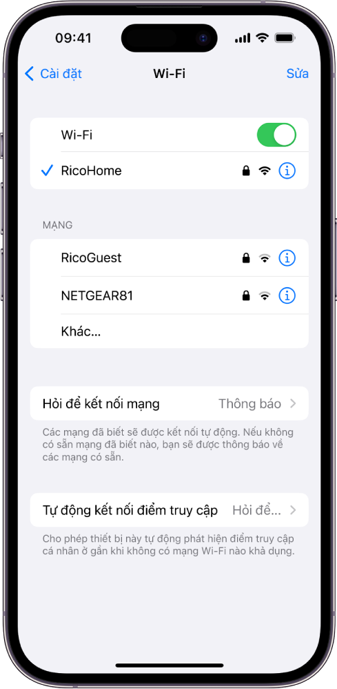 Màn hình tùy chọn Wi-Fi trong Cài đặt. Wi-Fi được bật và một mạng được chọn.