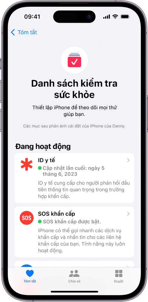 Màn hình Danh sách kiểm tra sức khỏe đang cho thấy rằng ID y tế, SOS khẩn cấp và thông báo Phát hiện va chạm đang hoạt động.