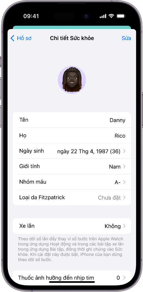 Màn hình Chi tiết sức khỏe, bao gồm các trường cho tên, ngày sinh, nhóm máu và các thông tin khác.