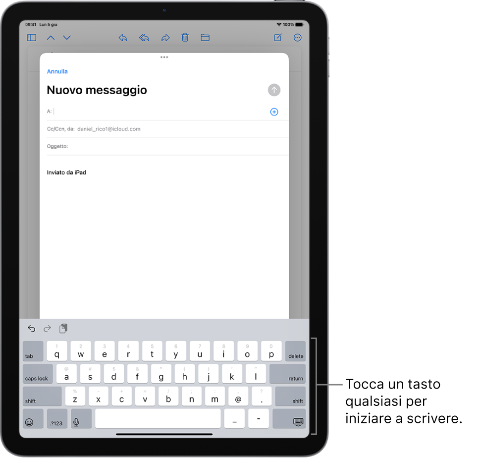 Nell’app Mail è presente un’email vuota. Nella metà inferiore è presente la tastiera su schermo.