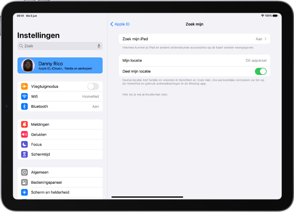 De navigatiekolom van Instellingen is geopend aan de linkerkant van het scherm en de bovenste optie met de naam van de gebruiker is geselecteerd. Aan de rechterkant van het scherm staan opties waarmee je aangeeft welke 'Zoek mijn'-functies je wilt inschakelen. 'Zoek mijn iPad' en 'Deel mijn locatie' zijn ingeschakeld.