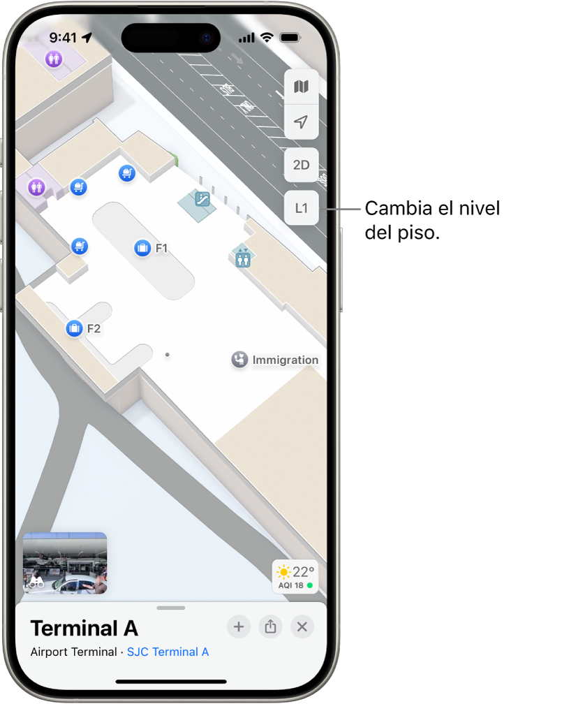 Un mapa del interior de la terminal de un aeropuerto. Se indica la ubicación de un control de inmigración, unas escaleras, los baños y los primeros auxilios. Puedes cambiar de nivel en los mapas de varios niveles con el botón 1 (para explorar el piso 1).