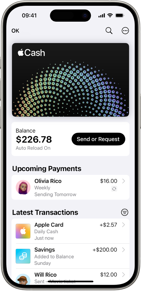 La carte Apple Cash dans l’app Cartes, avec le bouton Plus en haut à droite, le solde actuel et le bouton Envoyer ou Demander au centre, et les dernières transactions en bas.