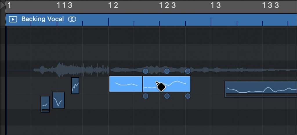 Ilustración. La herramienta Unir en uso para fusionar dos notas en el editor de pistas de audio.