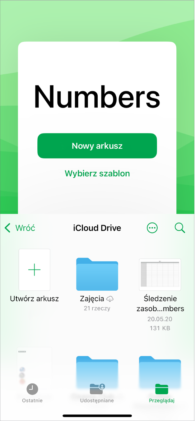 Menedżer dokumentów Numbers z przyciskami do utworzenia nowego arkusza kalkulacyjnego lub wyboru szablonu na górze ekranu i narzędziami do otwierania zapisanych arkuszy na dole.