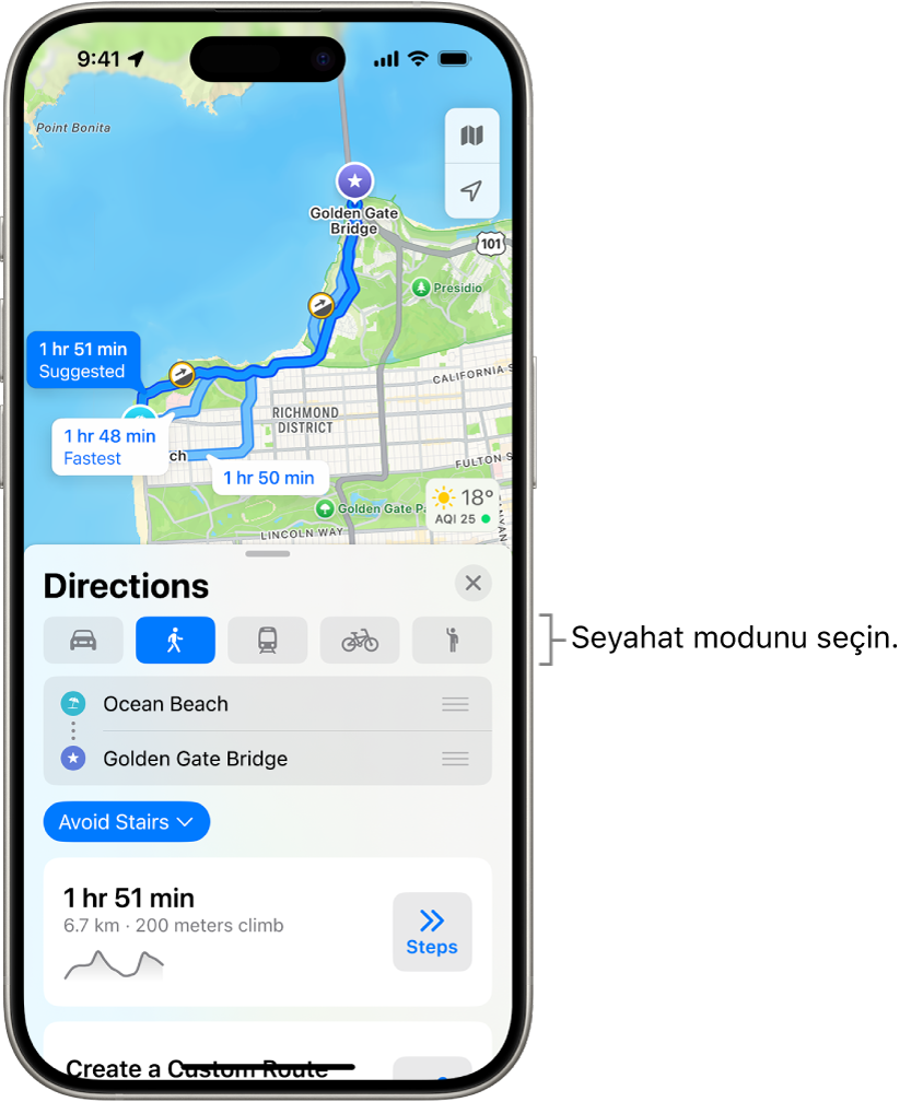İki konum arasında birçok güzergâh seçeneğini gösteren bir harita. Başka seyahat modlarını seçme, başlangıç noktasını ve hedefi değiş tokuş etme ve yol tarifini adım adım görüntüleme düğmeleri var.