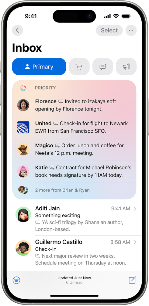 iPhone 螢幕頂部顯示「優先郵件」部份，其中具時效性的電郵位於最上方。螢幕底部顯示兩封已產生摘要的電郵。