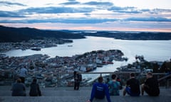 Bergen tourism<br>epa04911255 Tourists look at the city from the viewing platform at the top of the Floyen mountain in Bergen, western Norway, 02 September 2015. Bergen city is one of Norway's most popular touristic destinations.  EPA/ROMAN PILIPEY