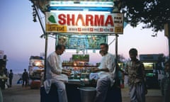 Pan wallahs on Chowpatty beach under their handpainted sign. Each stall’s sign is subtly different.