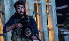 John Krasinski in 13 Hours: the Secret Soldiers of Benghazi.