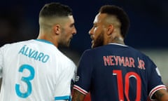 Ligue 1 - Paris St Germain v Olympique de Marseille<br>Soccer Football - Ligue 1 - Paris St Germain v Olympique de Marseille - Parc des Princes, Paris, France - September 13, 2020  Paris St Germain's Neymar clashes with Olympique de Marseille's Alvaro Gonzalez REUTERS/Gonzalo Fuentes