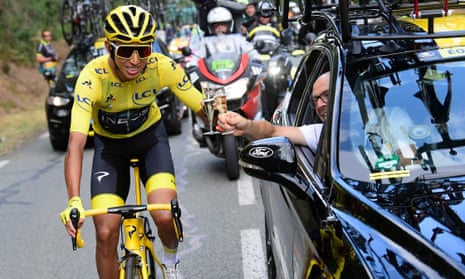 'Viva Colombia!': Brailsford praises Egan Bernal after Tour de France win – video